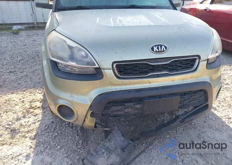 2013 Kia Soul z USA, uszkodzony, nr VIN KNDJT2A5XD7602581